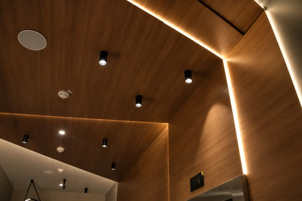 NOVOTEL. Лифтовый холл 3